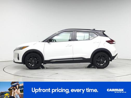 2022 Nissan Kicks SR