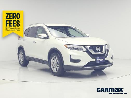White 2017 Nissan Rogue SV