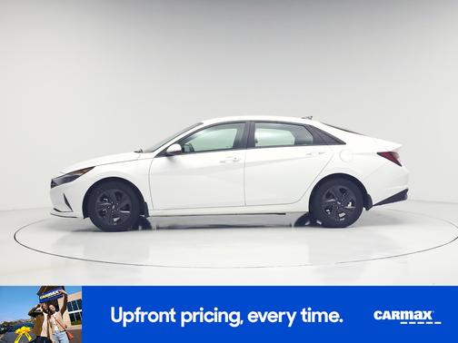 White 2023 Hyundai ELANTRA SEL