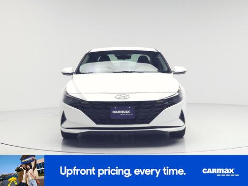 White 2023 Hyundai ELANTRA SEL