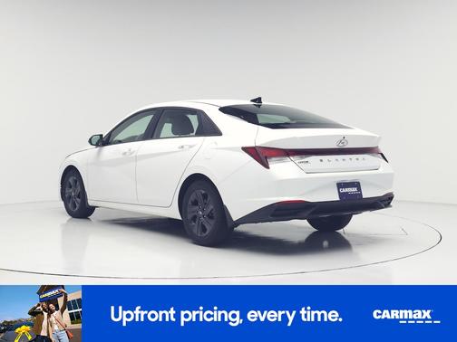 White 2023 Hyundai ELANTRA SEL