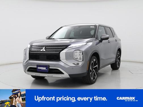 2023 Mitsubishi Outlander SE