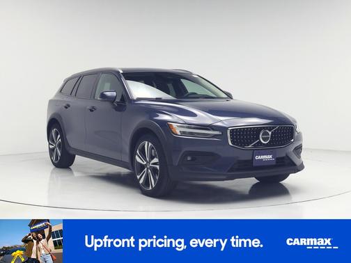 Blue 2025 Volvo V60 Cross Country B5 Plus