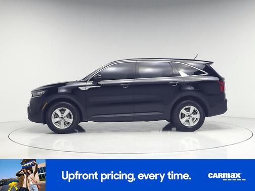 Black 2023 Kia Sorento LX