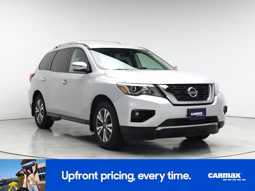 2017 Nissan Pathfinder SV