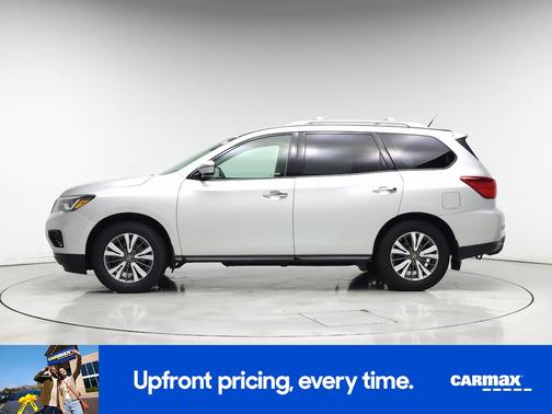 2017 Nissan Pathfinder SV