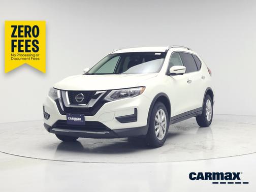 White 2017 Nissan Rogue SV