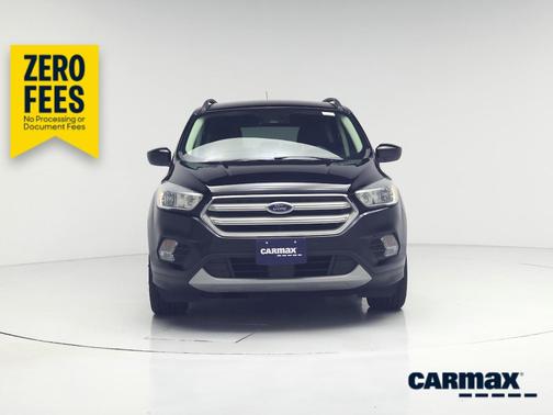 Black 2018 Ford Escape SE
