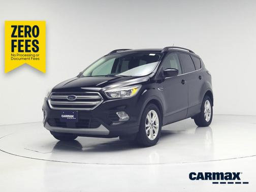 Black 2018 Ford Escape SE