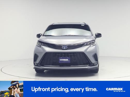 Gray 2025 Toyota Sienna XSE