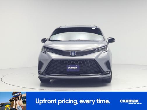 Gray 2025 Toyota Sienna XSE