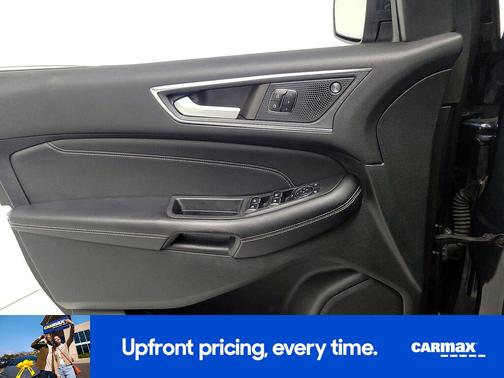 Blue 2023 Ford Edge Titanium