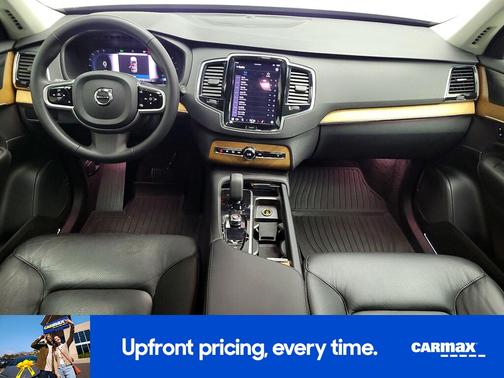 2023 Volvo XC90 B6 Plus