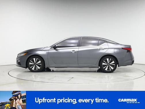 2022 Nissan Altima SV