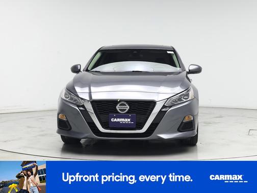 2022 Nissan Altima SV
