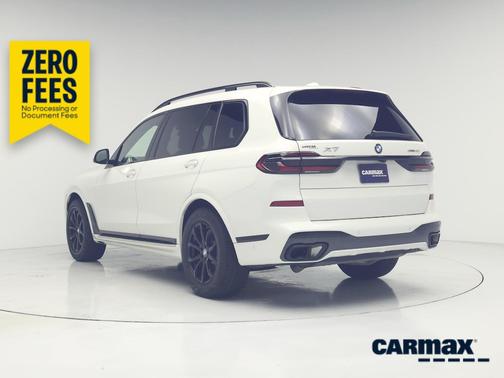 White 2024 BMW X7 xDrive40i