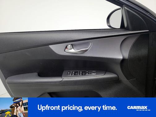 Gray 2023 Kia Forte LXS