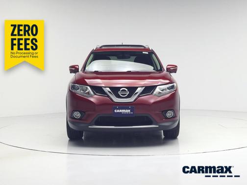 Red 2015 Nissan Rogue SL