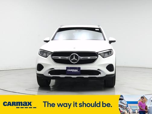 2023 Mercedes-Benz GLC 300