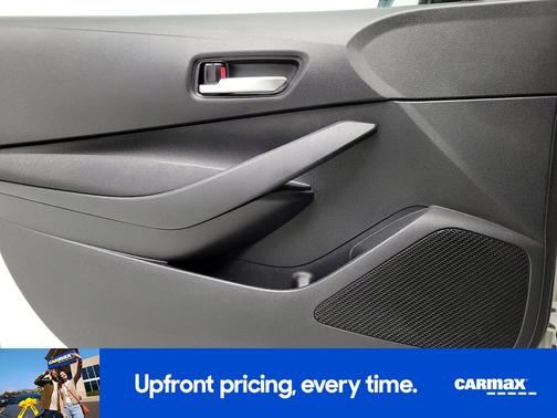 White 2021 Toyota Corolla LE