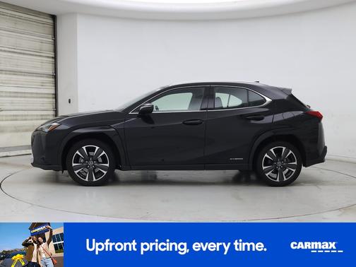 2022 Lexus UX 250h 