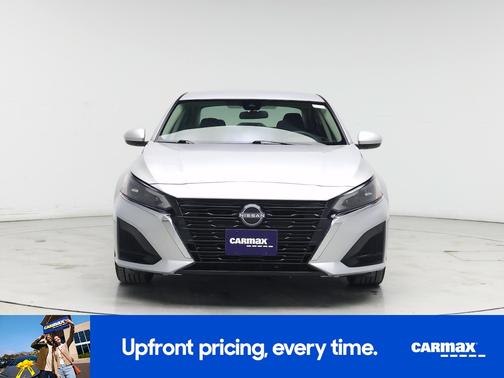 2023 Nissan Altima SV