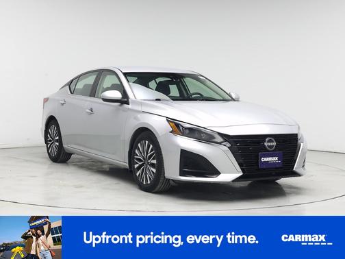 2023 Nissan Altima SV