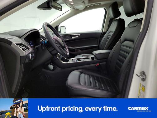 White 2023 Ford Edge SEL