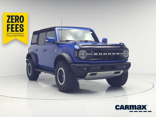 Blue 2023 Ford Bronco Outer Banks