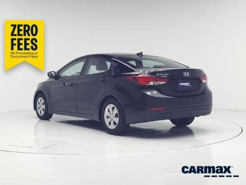 Black 2016 Hyundai ELANTRA SE