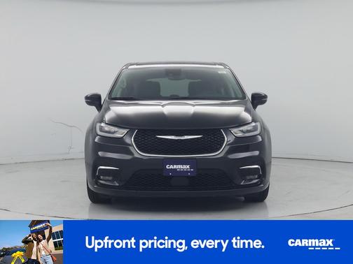 Black 2023 Chrysler Pacifica Touring L