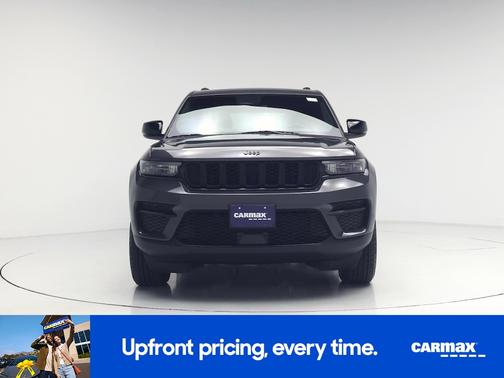 Gray 2024 Jeep Grand Cherokee Altitude X