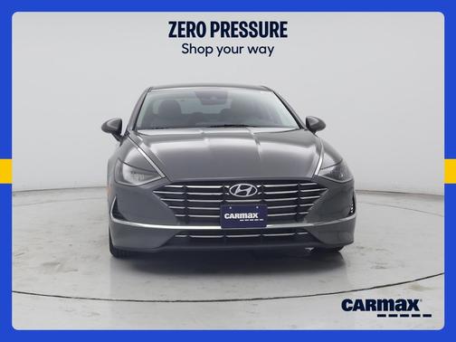 Gray 2022 Hyundai SONATA SE