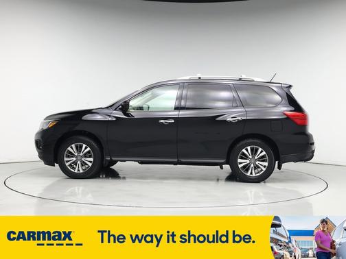 2018 Nissan Pathfinder SV
