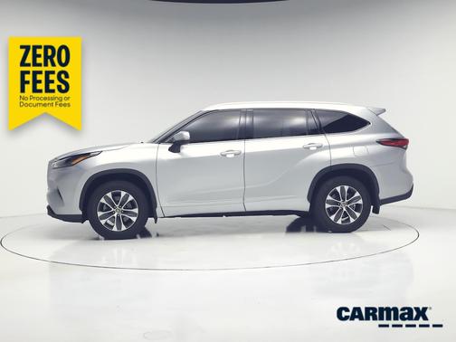 Silver 2022 Toyota Highlander XLE