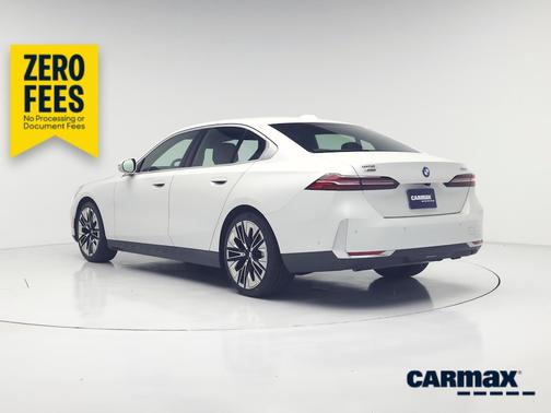 White 2024 BMW 530 I xDrive