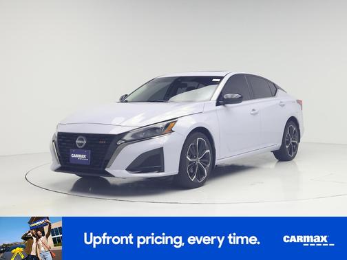 Gray 2023 Nissan Altima SR