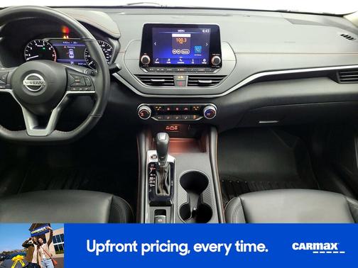 2022 Nissan Altima SR