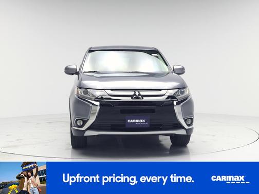 Gray 2017 Mitsubishi Outlander SE