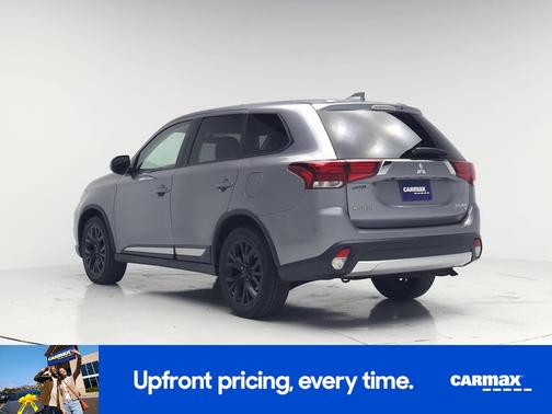 Gray 2017 Mitsubishi Outlander SE