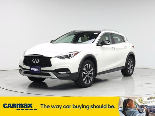 2018 INFINITI QX30 Premium
