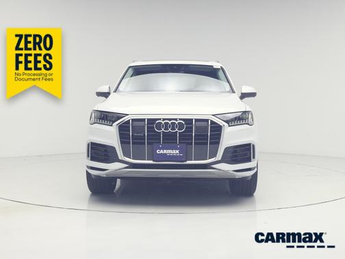 White 2023 Audi Q7 Premium