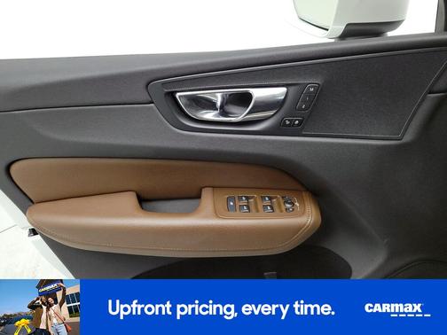 2018 Volvo XC60 T5 Momentum