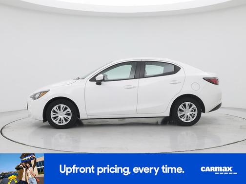 2020 Toyota Yaris LE