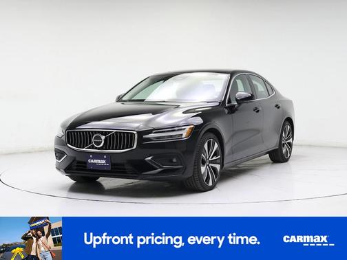 2023 Volvo S60 B5 Ultimate Bright Theme