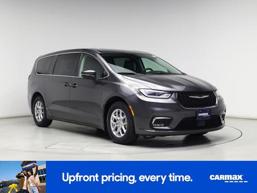 Gray 2023 Chrysler Pacifica Touring L