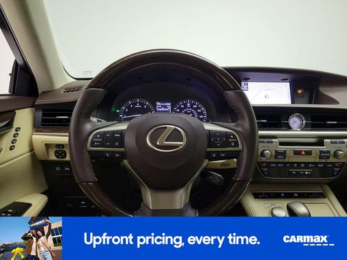 White 2018 Lexus ES 350