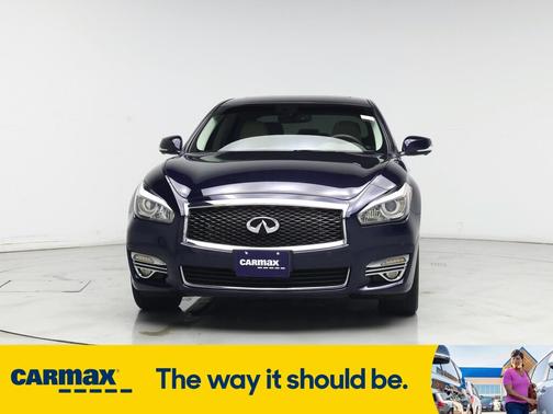 2015 INFINITI Q70