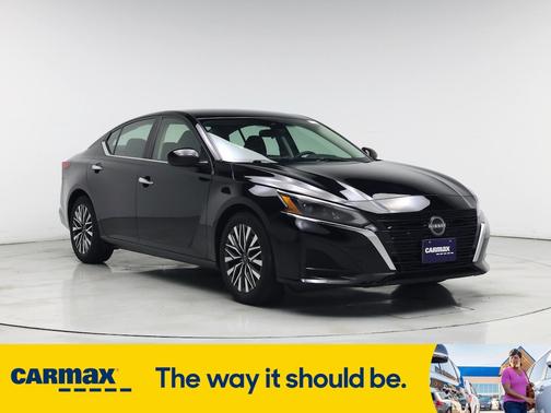 2023 Nissan Altima SV