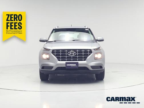 Silver 2023 Hyundai VENUE SEL